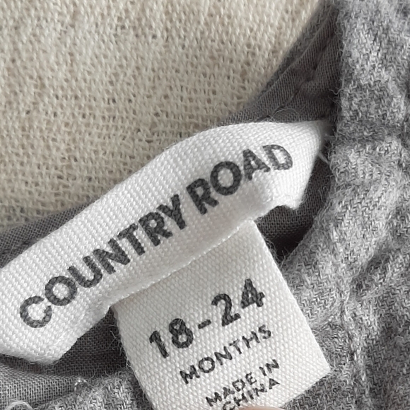 Country Road Grey Embroidered Blouse size 18-24 months - Picture 8 of 8